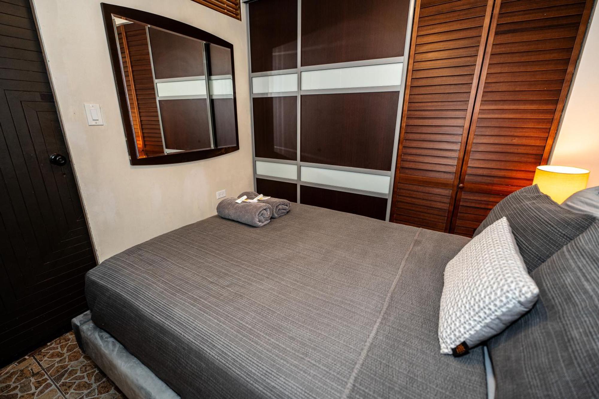 Cozy Studio Retreat With Private Parking And Free Laundry Ponce Kültér fotó